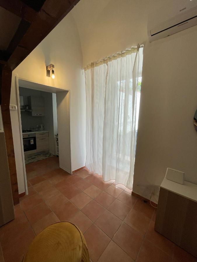 La Casa Di Santa' Apartment Наполи Екстериор снимка
