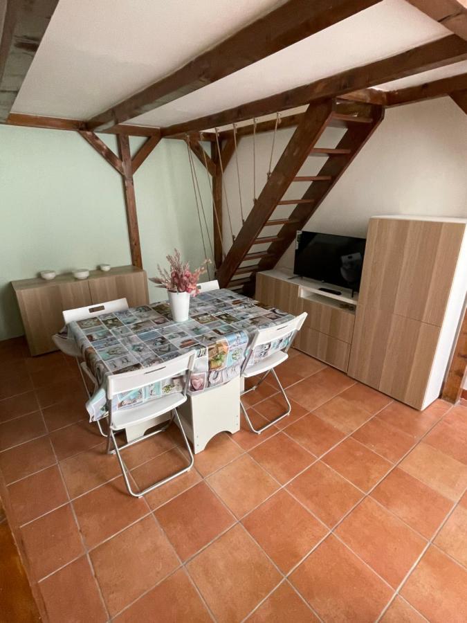 La Casa Di Santa' Apartment Наполи Екстериор снимка