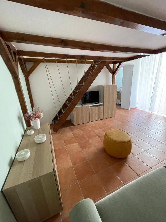 La Casa Di Santa' Apartment Наполи Екстериор снимка